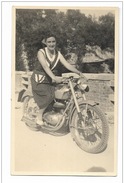 BMV 125 CON DONNA SU CARTOLINA FOTOGR. GEVAERT ANNO 1957   NV FP - Motorbikes