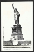 NEW YORK Statue Of Liberty On Bedloes Island USA - Statua Della Libertà