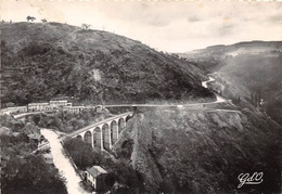 63-THIERS- LA ROUTE DE LYON AU VIADUC DU GRAND TOURNANT DANS LES GORGES DE LA DUROLLE EN AMONT DE THIERS - Thiers