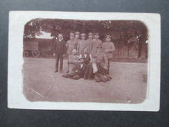 AK Österreich 1. WK Österreichische Armee / Heer. Einige Soldaten / Gruppenfoto. Wagen Mit Holzrädern - Guerra 1914-18