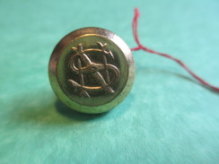 Bouton Ancien à Monogramme Entrelacé "NS" ( NORD-SUD)/ Doré / Bouton De Chemin De Fer/Début XXème Siècle  BOUT52 - Buttons