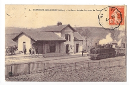 FERRIERES Sur SICHON  (cpa 03) La Gare - Arrivée D'un Train De Cusset. ##  TRES  RARE ##  - L 1 - Andere Gemeenten