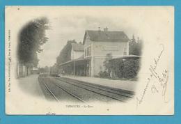 CPA Chemin De Fer Train La Gare NEMOURS 77 - Nemours