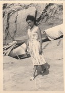 6707 Lp   Foto Photo Italia Italy  Donna Al Mare Woman Femme To See - 10 X 7 - Personnes Anonymes