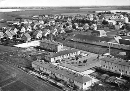 18-AVORD- LE GROUPE SCOLAIRE ET LE HLM, VUE DU CIEL - Avord