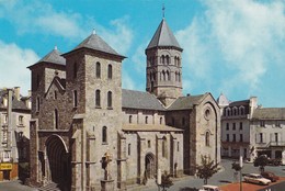 MAURIAC. - La Basilique. Voitures Années 60. Cliché Rare - Mauriac