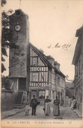 27-LES ANDELYS- LE BEFFROI ET LA MADELEINE - Les Andelys