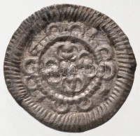 1131-1141. Denár Ag 'II. Béla' (0,17g) T:1- 
Hungary 1131-1141. Denar Ag 'Bela II' (0,17g)... - Non Classificati