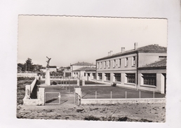 CPM PHOTO DPT 11 CAPENDU, LE GROUPE SCOLAIRE En 1962! - Capendu