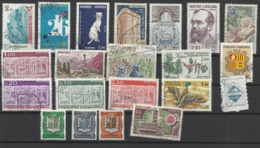 ANDORRE Collection De 21 Timbres - Collections