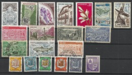 ANDORRE Collection De 20 Timbres - Verzamelingen