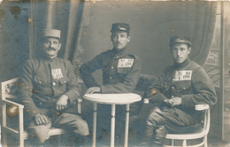 297/25 - Carte Photo De 3 Soldats Prisonniers Belges - Censure De GOTTINGEN - 1917 Vers BOEKHOUT Bij LIER - Krijgsgevangenen