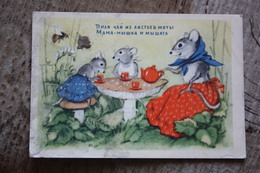 "MICE DRINKING TEA" - OLD USSR PC 1954 - BEE - Mushroom - Champignon - Mouse - Hongos