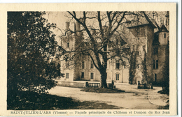 86 - Saint Julien L' Ars : Façade Principale Du Château - Saint Julien L'Ars