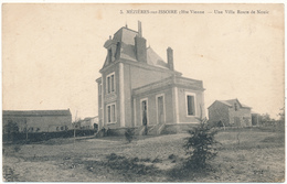 MEZIERES SUR ISSOIRE - Une Villa, Route De Nouic - Meziere Sur Issoire