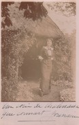 CHALMAISON -  Une Jeune Femme Qui Pose  ( Carte Photo ) - Sonstige & Ohne Zuordnung