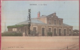 14 - BAYEUX---La Gare--attelage--animé--colorisée - Bayeux