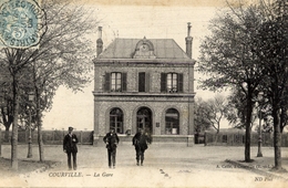 28 COURVILLE La Gare - Animée - Courville