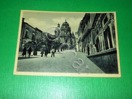 Delcampe - Cartolina Ragusa Ibla - Piazza Duomo Con Il Duomo 1953 - Ragusa