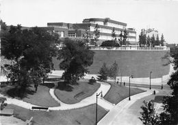 92-PUTEAUX- GROUPE SCOLAIRE " MARIUS JACOTAT " (LES FRERES NIERMANS ARCHITECTES )- ET LE SQUARE DE LA GARE - Puteaux