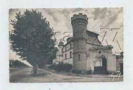 Juvisy-sur-Orge (91) : L'entrée De L'observatoire à L'angle Des Avenues De La Cour De France Et De L'Observa En 1957 PF. - Juvisy-sur-Orge