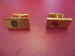 BOUTONS De MANCHETTE Plaqué OR Initiales H.M - La Paire - Cuff Links & Studs