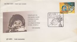 India  2001  Yuri Gagarin  Russian  Space Astronaut  PUNE  First Day Cover   #  92601  Inde Indien - Asien