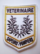 INSIGNE POMPIER TISSUS PATCH DES SAPEURS POMPIERS SPECIALITE VETERINAIRE SUR VELCROS - Firemen