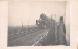 ¤¤  -  Carte-Photo  -    Train En Sortie De Gare  , Chemin De Fer   -  ¤¤ - Eisenbahnen