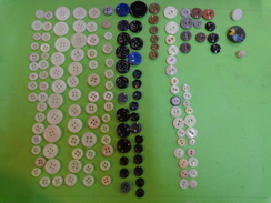 Lot De Boutons Anciens (+120g) Verre Lot 1 - Buttons