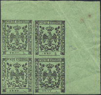 1852 - 5 Cent. Verde Oliva, Blocco Di Quattro Angolo Di Foglio, Un Esemplare Senza Punto Dopo Cent.,... - Modène