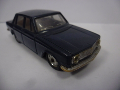 VINTAGE VOLVO 144 Bleu Foncé MINIALUXE Made In France 1/43 @ 2 Ouvrants (capot Et Coffre) - Norev