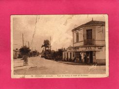 33 GIRONDE, Rare, MERIGNAC, Place Du Pichey Et Route De Bordeaux, Animée, Bar-tabacs, 1942, (M. Delboy) - Merignac