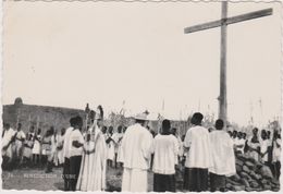 Burkina Faso  Nouna  Mgr Lesourd Benit Une Nouvelle Croix Mission Des Peres Blancs - Burkina Faso