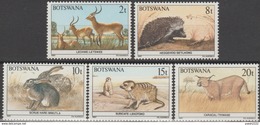Botswana 1987 Michel 404, 409, 410, 412 & 413. Animaux : Kobe, Hérisson Africain, Lièvre Africain Des Montagnes, Caracal - Lapins