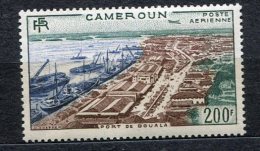 3137  CAMEROUN  Poste Aérienne  N° 48 *  200 F  1955 Port De Douala     SUPERBE - Posta Aerea
