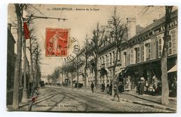 CPA  08  :  CHARLEVILLE   Av De La Gare Animée VOIR  DESCRIPTIF  §§§ - Charleville