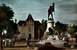 ALGERIE SAIDA LE MONUMENT DE LA LEGION ET LA MAIRIE - Saida