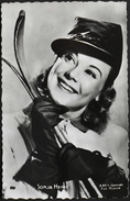 CP. - Sonja Henie Est Une Patineuse Artistique Et Une Actrice Norvégienne, Née à Christiania Le 8 Avril 1912 - TBE - Pattinaggio Artistico