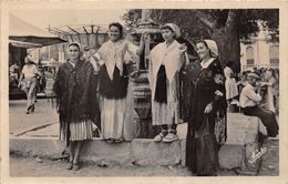 66-BANYULS-SUR-MER- UN JOLI GROUPE DE CATALANES DANS LEUR COSTUMES - Banyuls Sur Mer