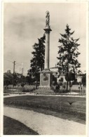 T2 Ipolyság, Sahy; Horthy Miklós Tér, Szobor, Népbank / Square, Statue, Bank - Ohne Zuordnung