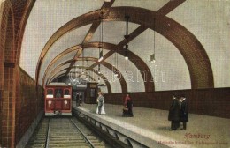 ** T2 Hamburg, Hauptbahnhof Der Untergrundbahn / Central Station Of The Underground Subway - Unclassified