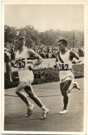 ** T1/T2 1936 Berlin, Olympische Spiele. Sieger Son Auf Der Strecke Mit Harper Marathonlauf / Summer Olympics In... - Ohne Zuordnung