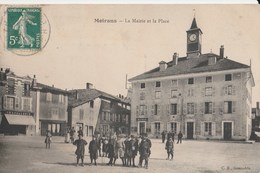 CPA  38 MOIRANS LA MAIRIE LA PLACE  BELLE ANIMATION - Moirans