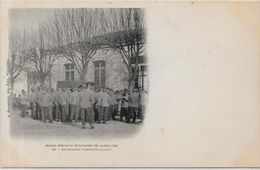 CPA Saint CYR école Militaire Militaria Non Circulé Dos Non Séparé éditeur Bourdier Versailles - Schools