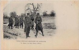 CPA Saint CYR école Militaire Militaria Non Circulé Dos Non Séparé éditeur Bourdier Versailles Bois D'Arcy - Escuelas