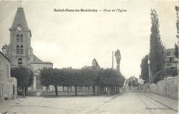 CPA Saint-Nom-la-Bretèche Place De L'Eglise - St. Nom La Breteche