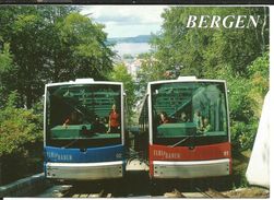 CPM (Norvege) Norge, Bergen, Floibanan - Funiculaires Qui Se Croisent - Chemin De Fer - Funicolari