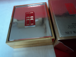 ELIZABETH  ARDEN "FOND DE TEINT  CREME PRESSEE " ETAT NEUF ' GENTLE  BEIGE' 02    LIRE ET VOIR !! - Schoonheidsproducten