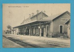 CPA - Chemin De Fer Gare SAINT-JEAN-D'ANGELY 17 - Saint-Jean-d'Angely